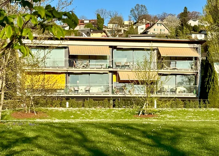 Flair Apartments Vorarlberg - Stilvolles Wohnen Nahe Bodensee & Alpen - Kueche, Balkon & Gratis Parkplatz