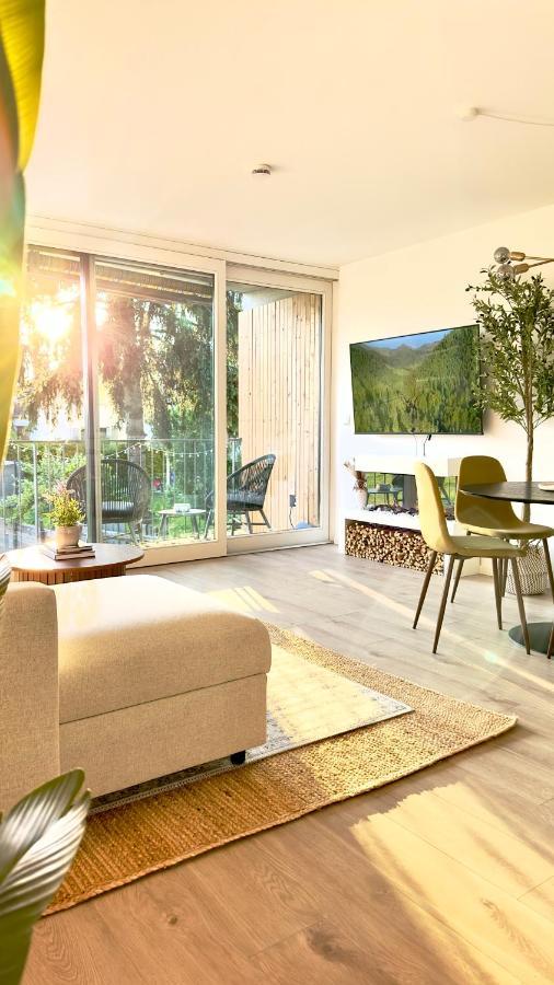 Flair Vorarlberg - Stilvolles Wohnen Nahe Bodensee & Alpen - Kueche, Balkon & Gratis Parkplatz *