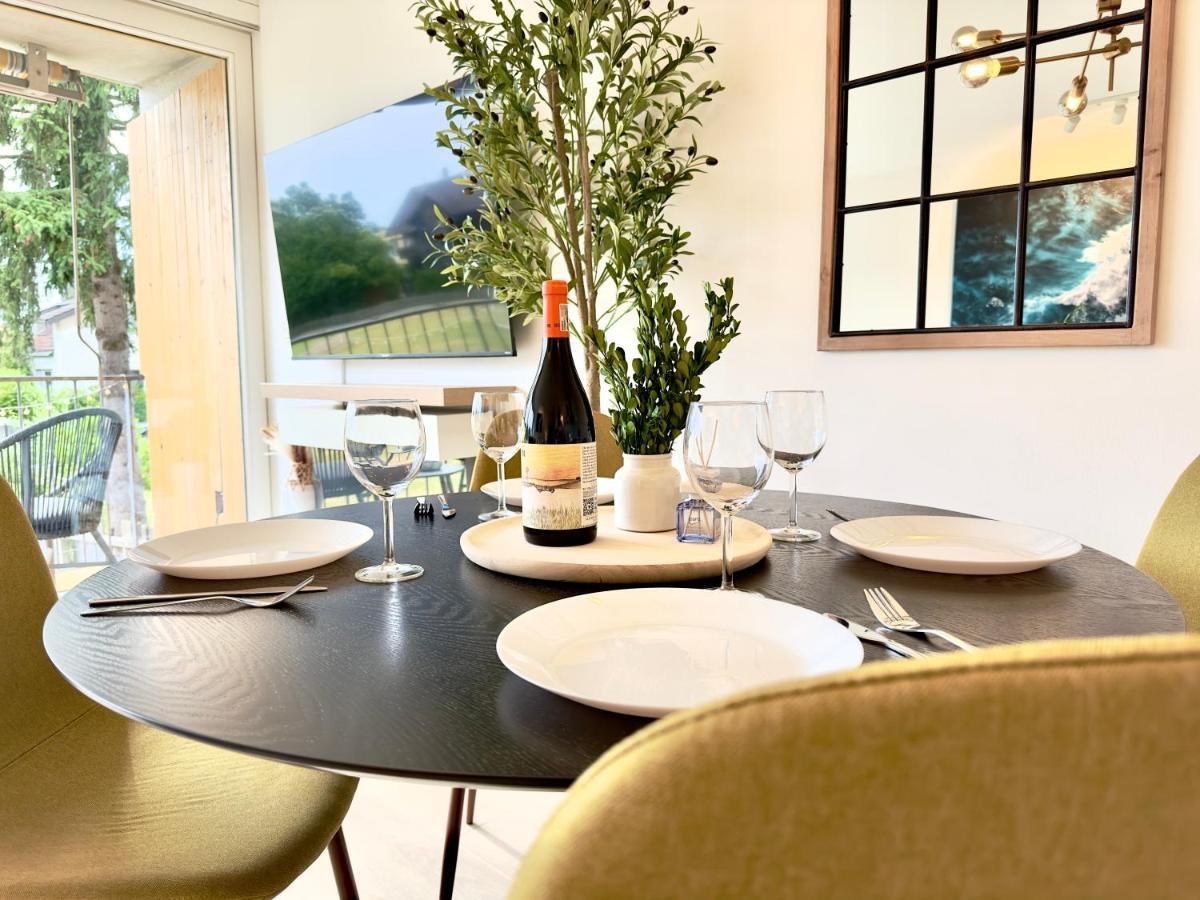 Appartement Flair Vorarlberg - Stilvolles Wohnen Nahe Bodensee & Alpen - Kueche, Balkon & Gratis Parkplatz *