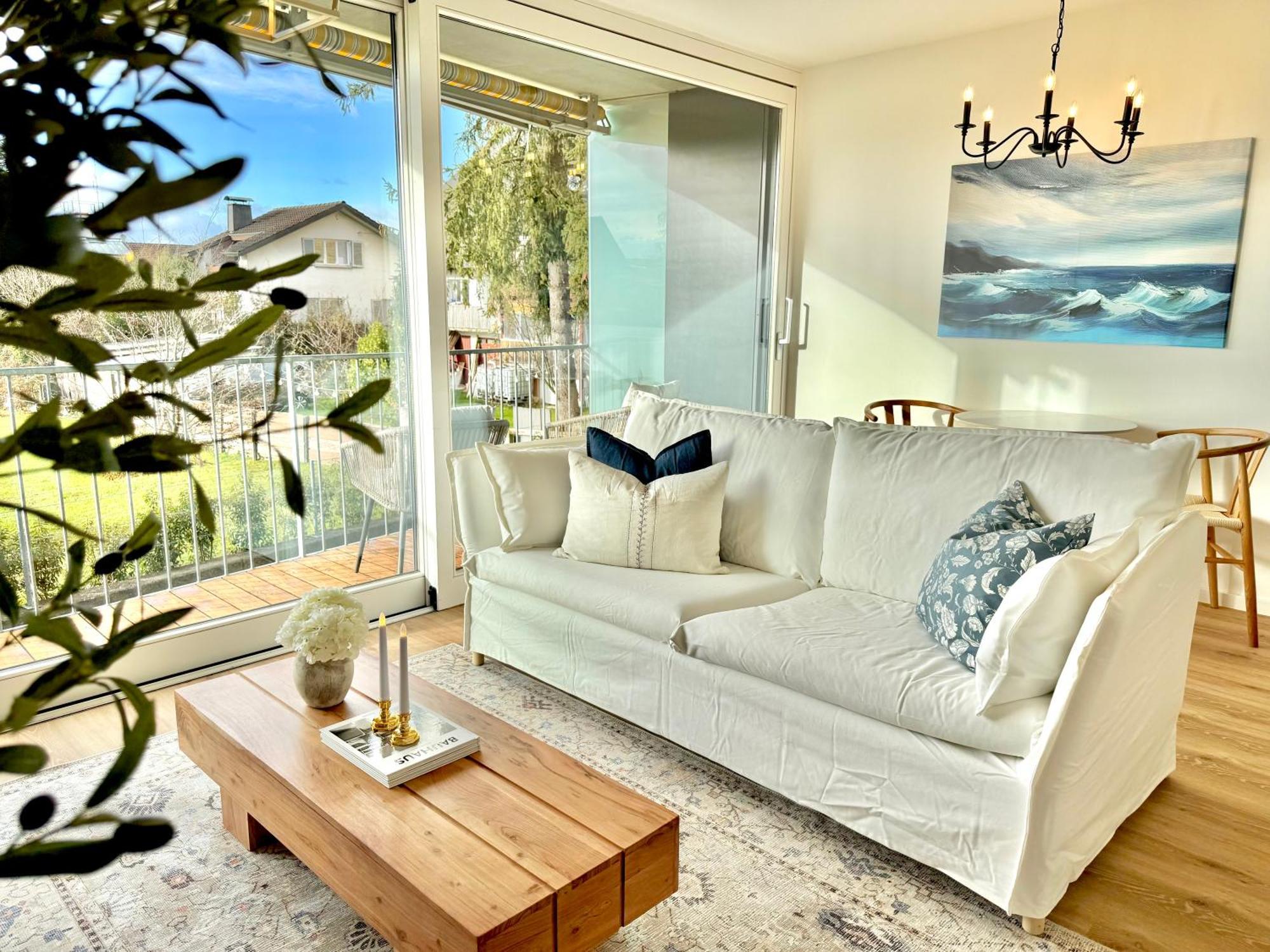 Flair Vorarlberg - Stilvolles Wohnen Nahe Bodensee & Alpen - Kueche, Balkon & Gratis Parkplatz Appartement Brégence