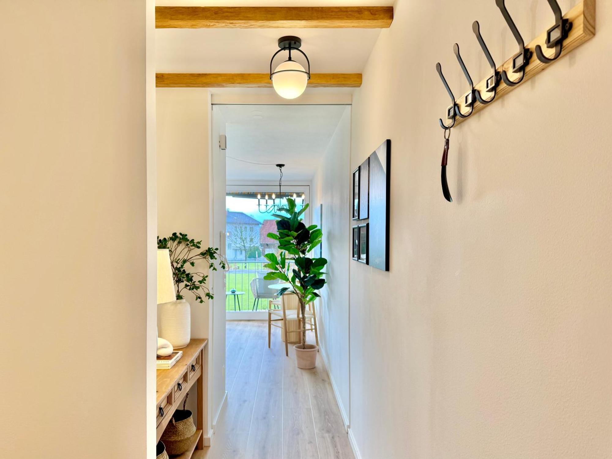 Appartement Flair Vorarlberg - Stilvolles Wohnen Nahe Bodensee & Alpen - Kueche, Balkon & Gratis Parkplatz *
